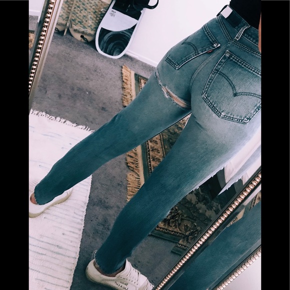 RE/DONE “Ass-Rip” Denim Jeans - Picture 1 of 3